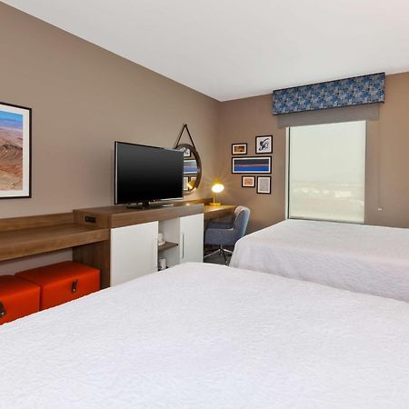 Hampton Inn & Suites Wells, Nv Екстериор снимка